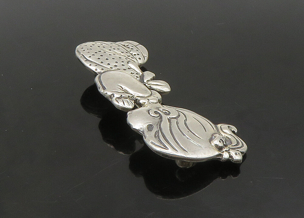 925 Sterling Silver  Vintage Praying Little Girl Shiny Brooch Pin  BP8943