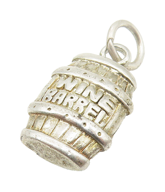 925 Sterling Silver  Vintage Petite Wooden Wine Barrel Detail Pendant  PT8595