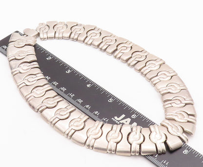 925 Sterling Silver Vintage Necklace Solid Carved Repeating Design  NE4302