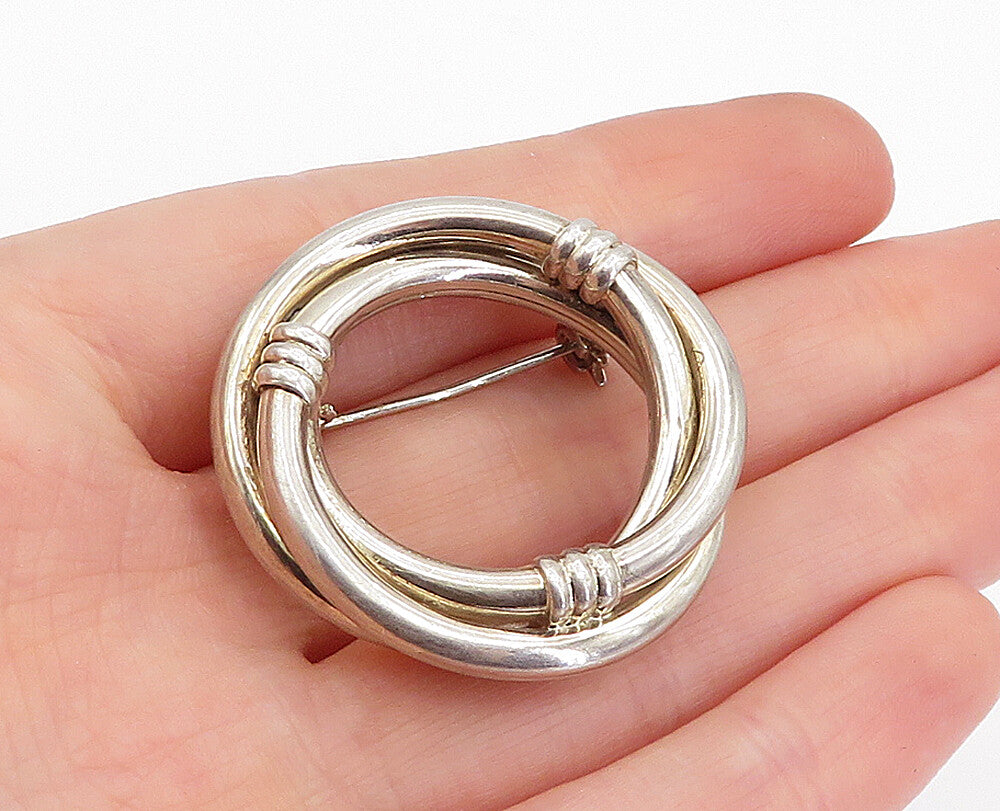 925 Sterling Silver  Vintage Fluted Detail Open Circles Brooch Pin  BP1491