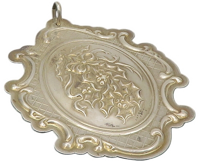TOWLE 925 Sterling Silver  Vintage Raised Floral Vine Design Pendant  PT10103