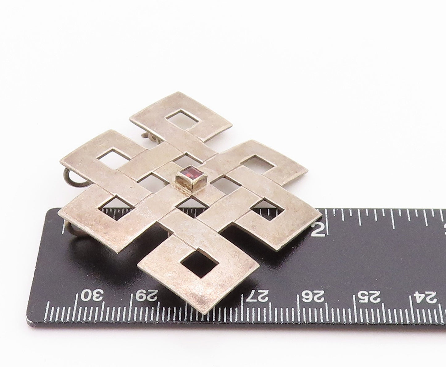 925 Sterling Silver Vintage Brooch Designer Garnet Cutout Endless Knots  BP11751
