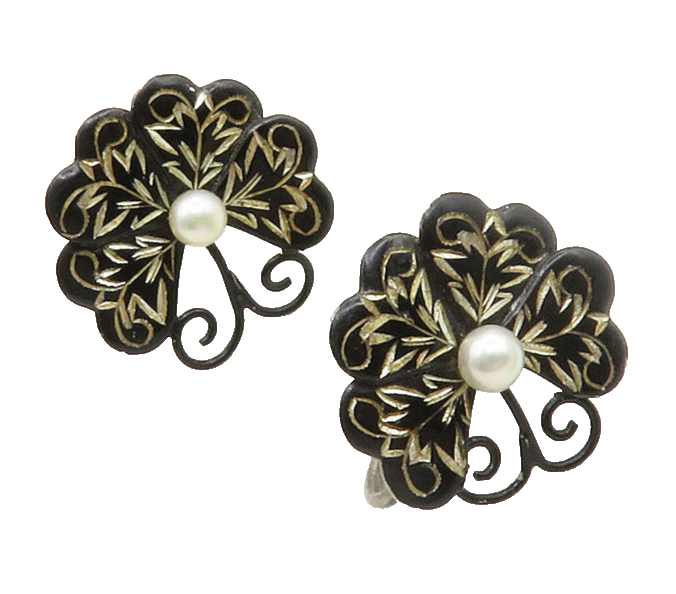 AMITA JAPAN 925 Silver  Vintage Petite Pearl Floral Non Pierce Earrings EG6656