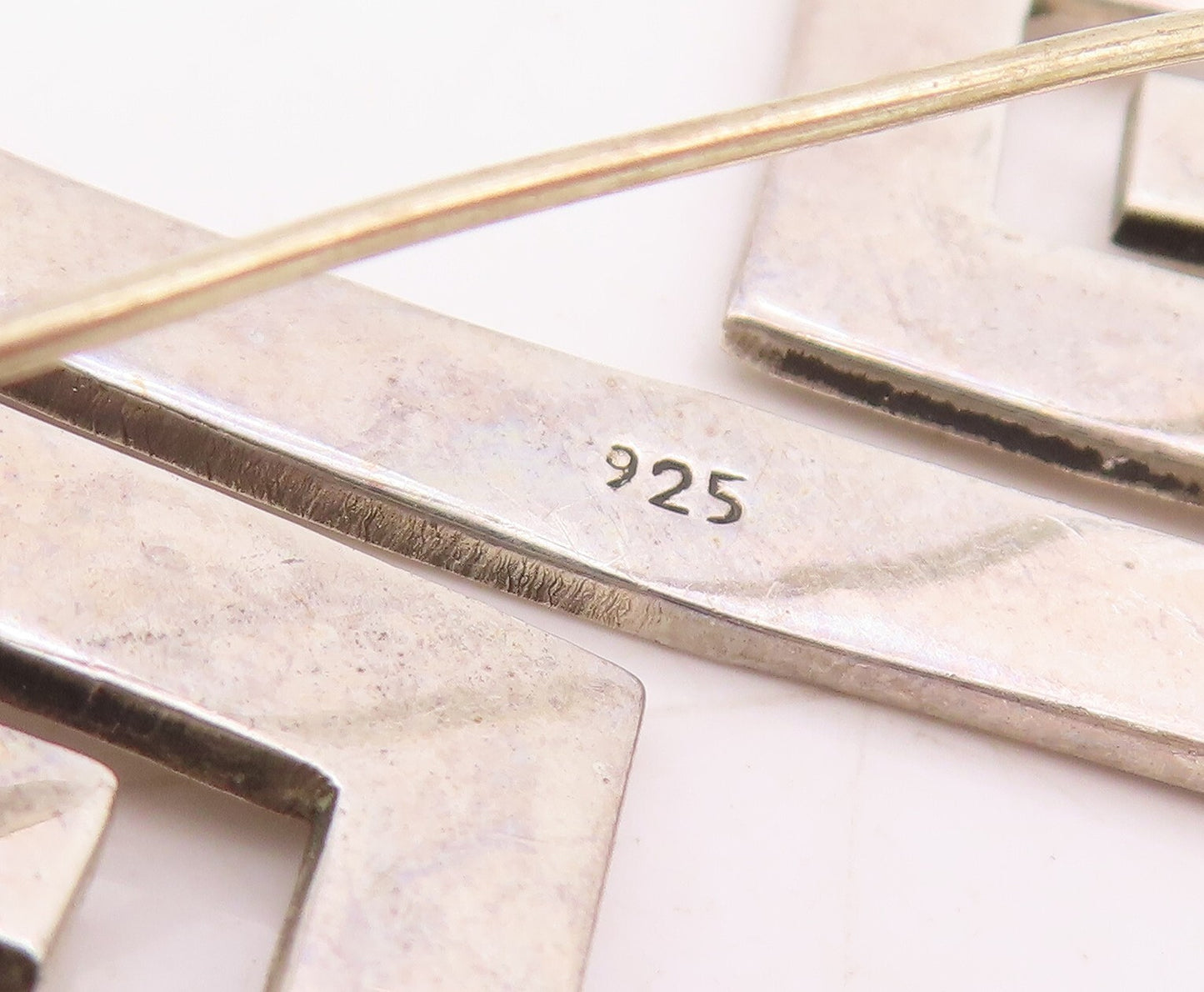 925 Sterling Silver Vintage Brooch Solid Cutout Maze key Design  BP11489