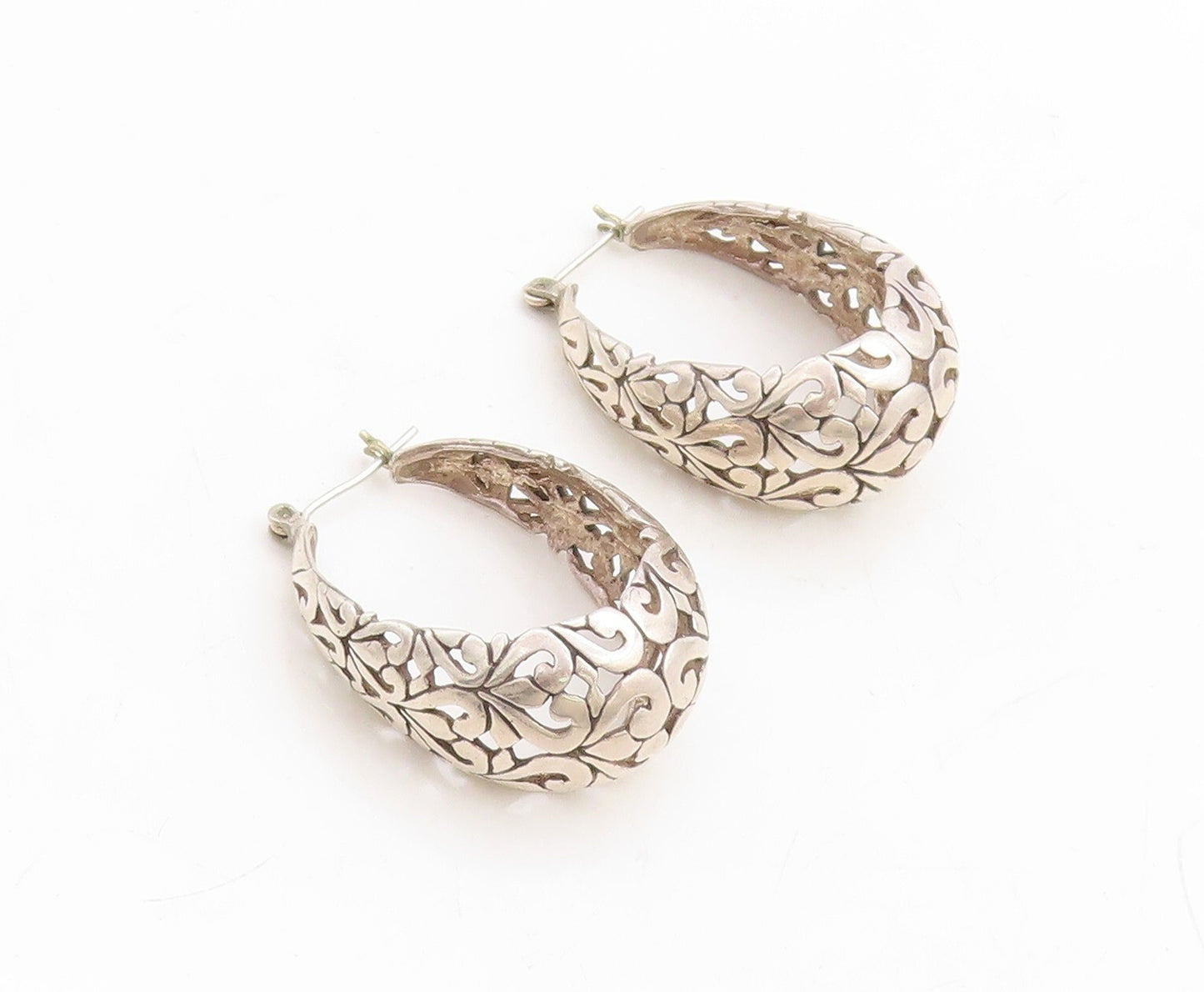 925 Sterling Silver Vintage Earrings Swirly Hearts Design Cutout Hoops  EG13299