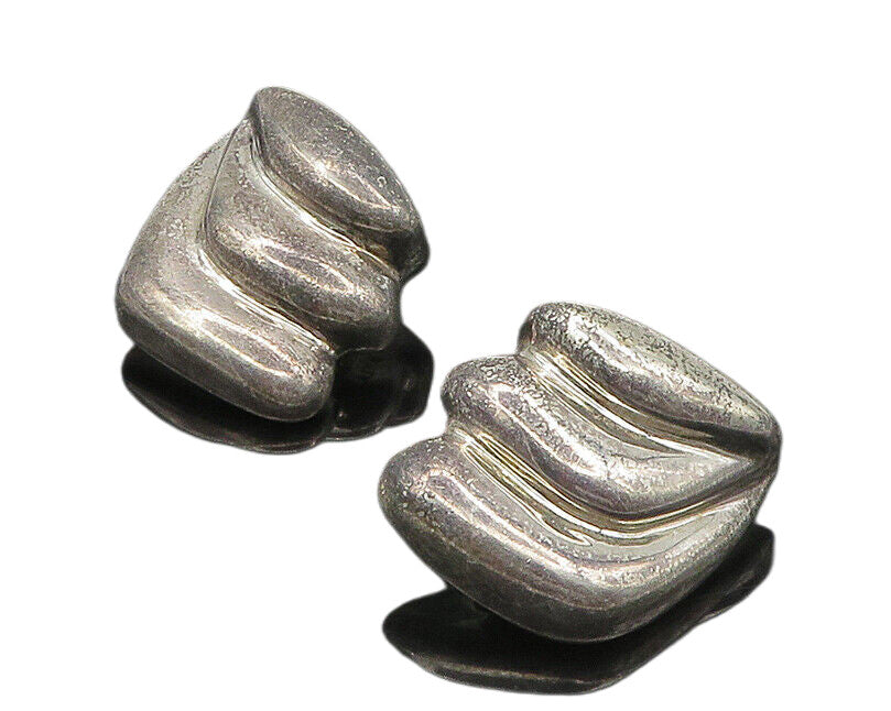 BJFLA 925 Silver  Vintage Dark Tone Hollow Fluted Non Pierce Earrings  EG9149