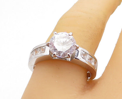 925 Sterling Silver  Cubic Zirconia Solitaire With Accents Ring Sz 9  RG5416