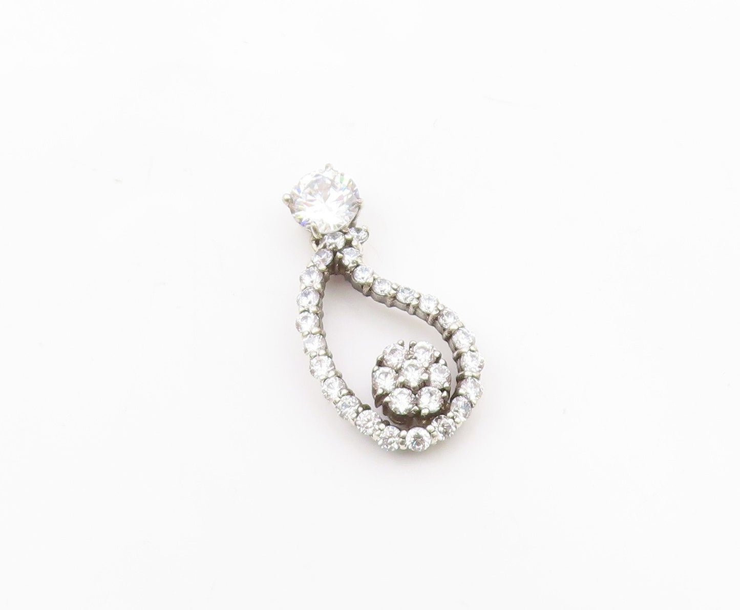 925 Sterling Silver  Vintage Sparkling Cubic Zirconia Floral Pendant  PT19753
