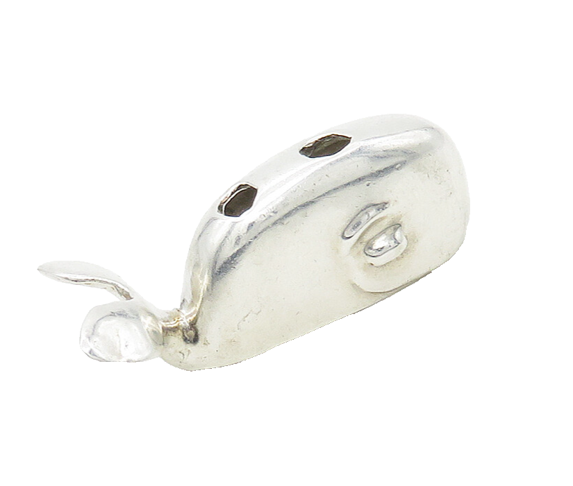 925 Sterling Silver  Vintage Shiny Polished Whale Motif Pendant  PT13349