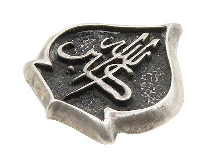 925 Sterling Silver  Vintage Oxidized Raised Detail Pendant  PT12123