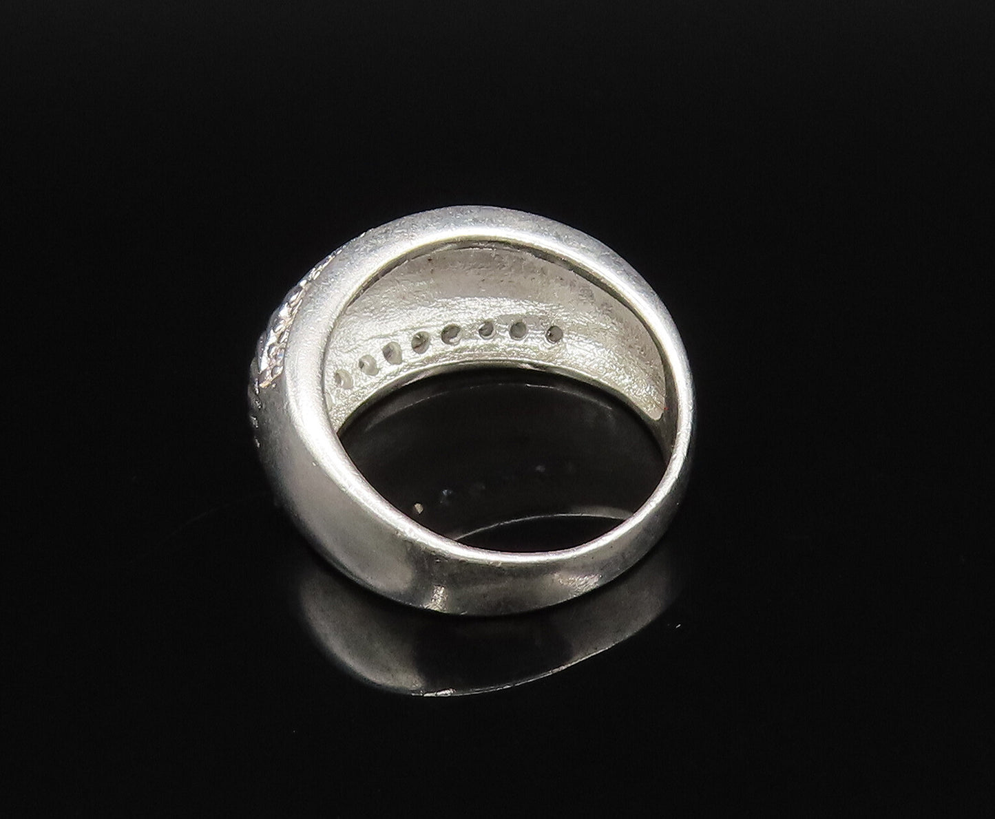 925 Silver  Vintage Ribbed Center & Cubic Zirconia Edge Ring Sz 7  RG25801
