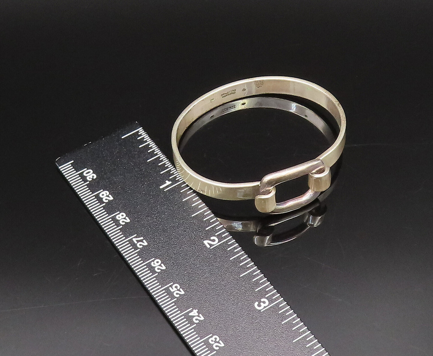 FABRICE 925 Silver  Vintage Hooked Open Rectangle Bangle Bracelet  BT9727