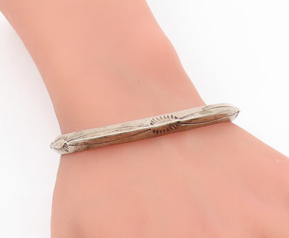 925 Sterling Silver Vintage Bracelet NAVAJO Engraved Knife Edge Cuff  BT11587