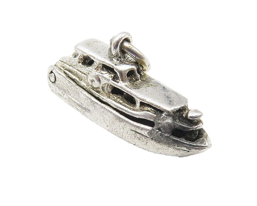 925 Sterling Silver  Vintage Shiny Pettie Yacht Boat Motif Pendant  PT8491