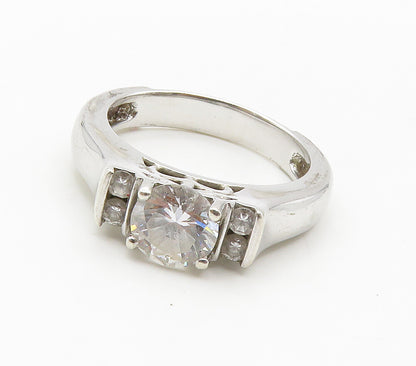 925 Sterling Silver  Shiny Cubic Zirconia Solitaire Accent Ring Sz 6  RG15341