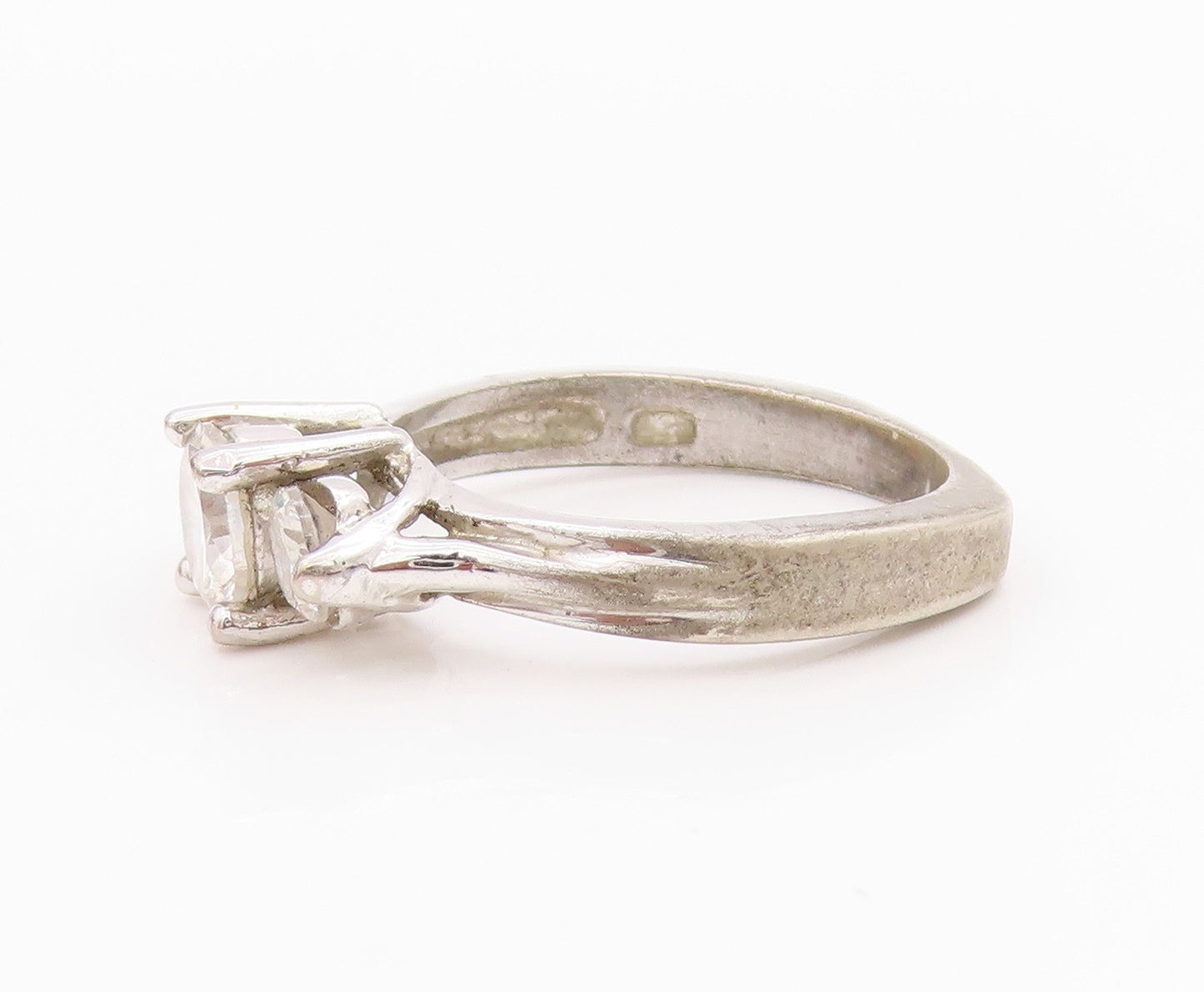 925 Sterling Silver Vintage Ring Three Round Topaz Band  Sz 7  RG33137