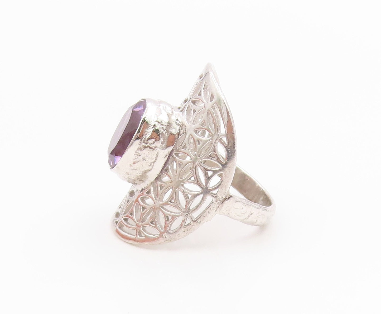 925 Sterling Silver Vintage Ring Amethyst Intricate Openwork Band  Sz 8  RG36145