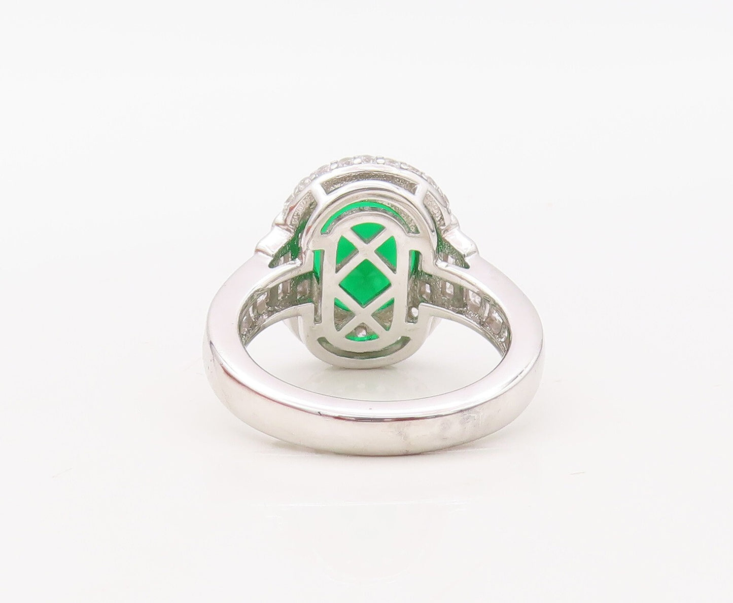 925 Sterling Silver Vintage Ring Oval Cut Green Halo White CZ Inlay Sz 7 RG30641