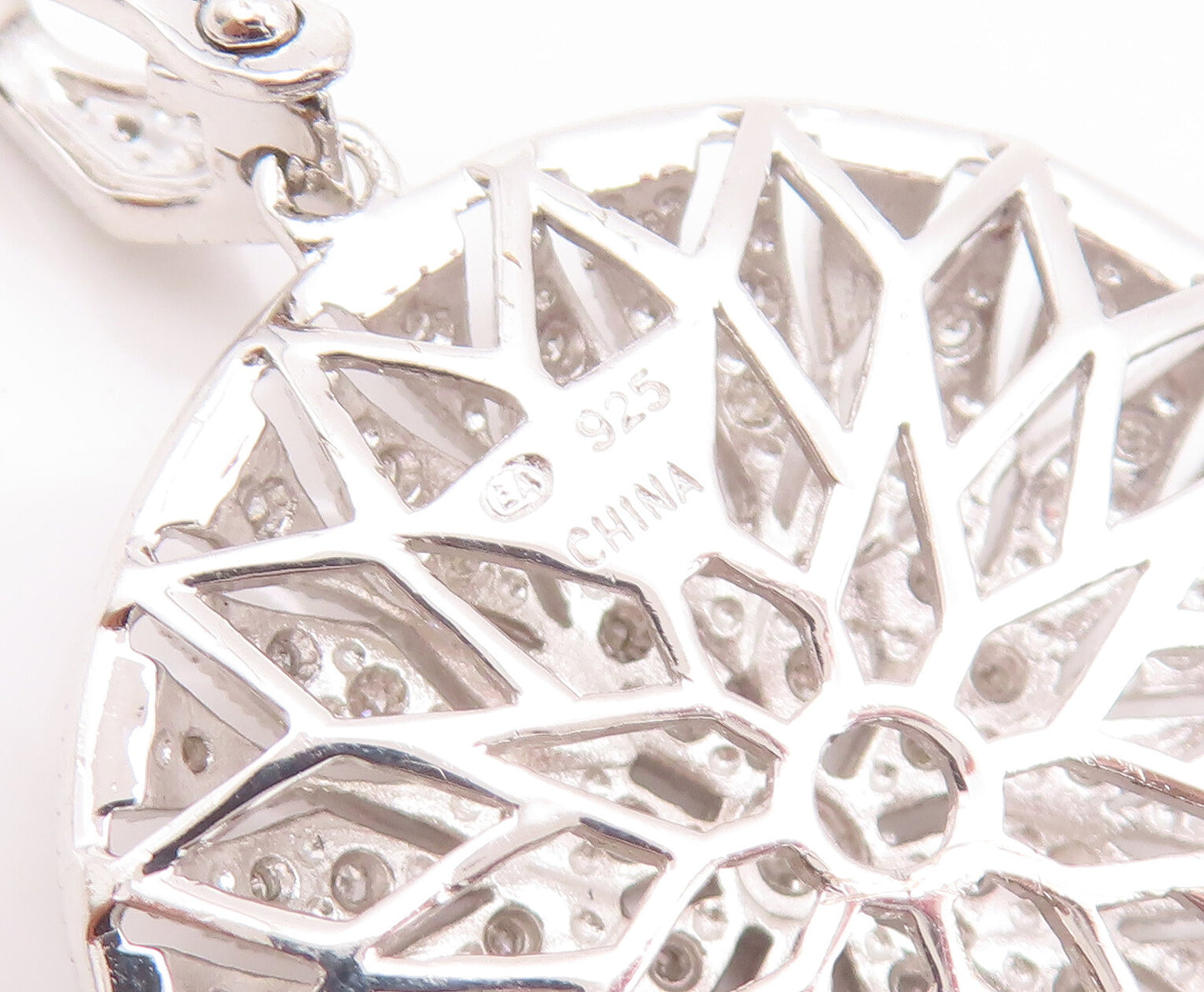 925 Sterling Silver Vintage Pendant Round Flower Genuine Diamonds  PT22680
