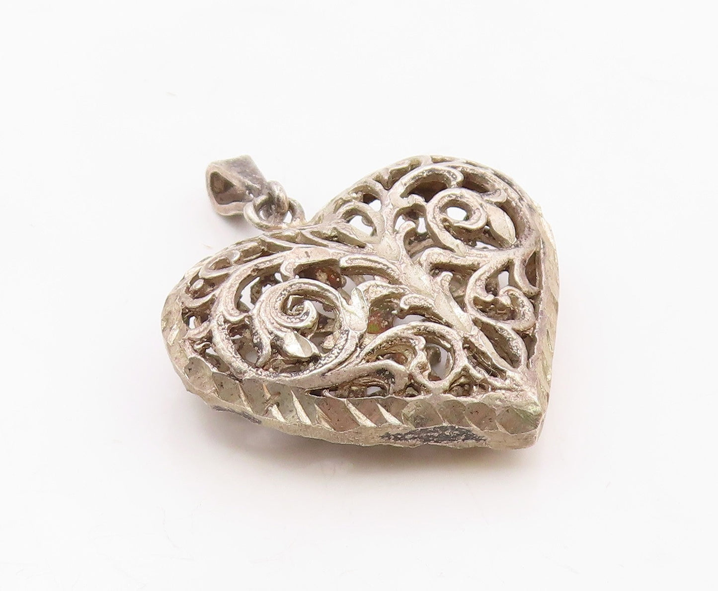 925 Sterling Silver  Vintage Shiny Swirl Vine Love Heart Pendant  PT16997