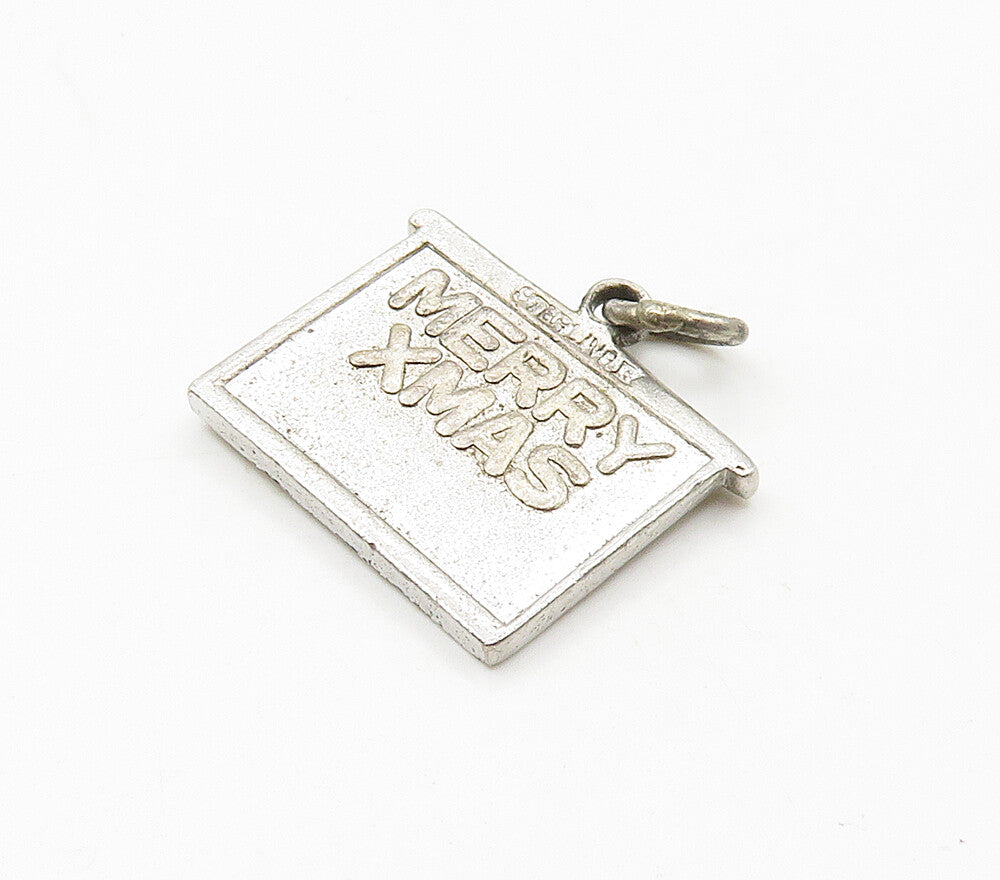 925 Sterling Silver   Vintage Stockings By The Fireplace XMas Pendant PT12750