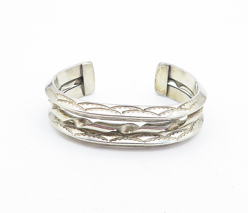 NAVAJO 925 Sterling Silver  Vintage Etched Border Twist Cuff Bracelet  BT2755