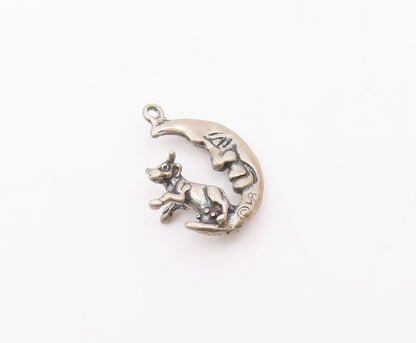 925 Sterling Silver  Vintage Petite Bull & Crescent Moon Face Pendant  PT18518