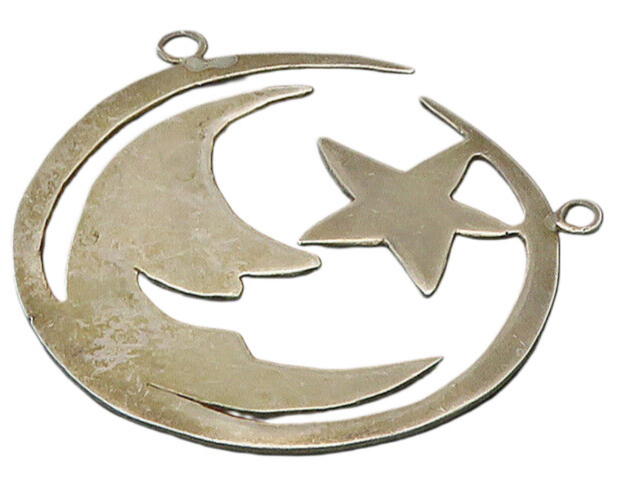 925 Sterling Silver  Vintage Crescent Moon Face & Star Pendant  PT18878