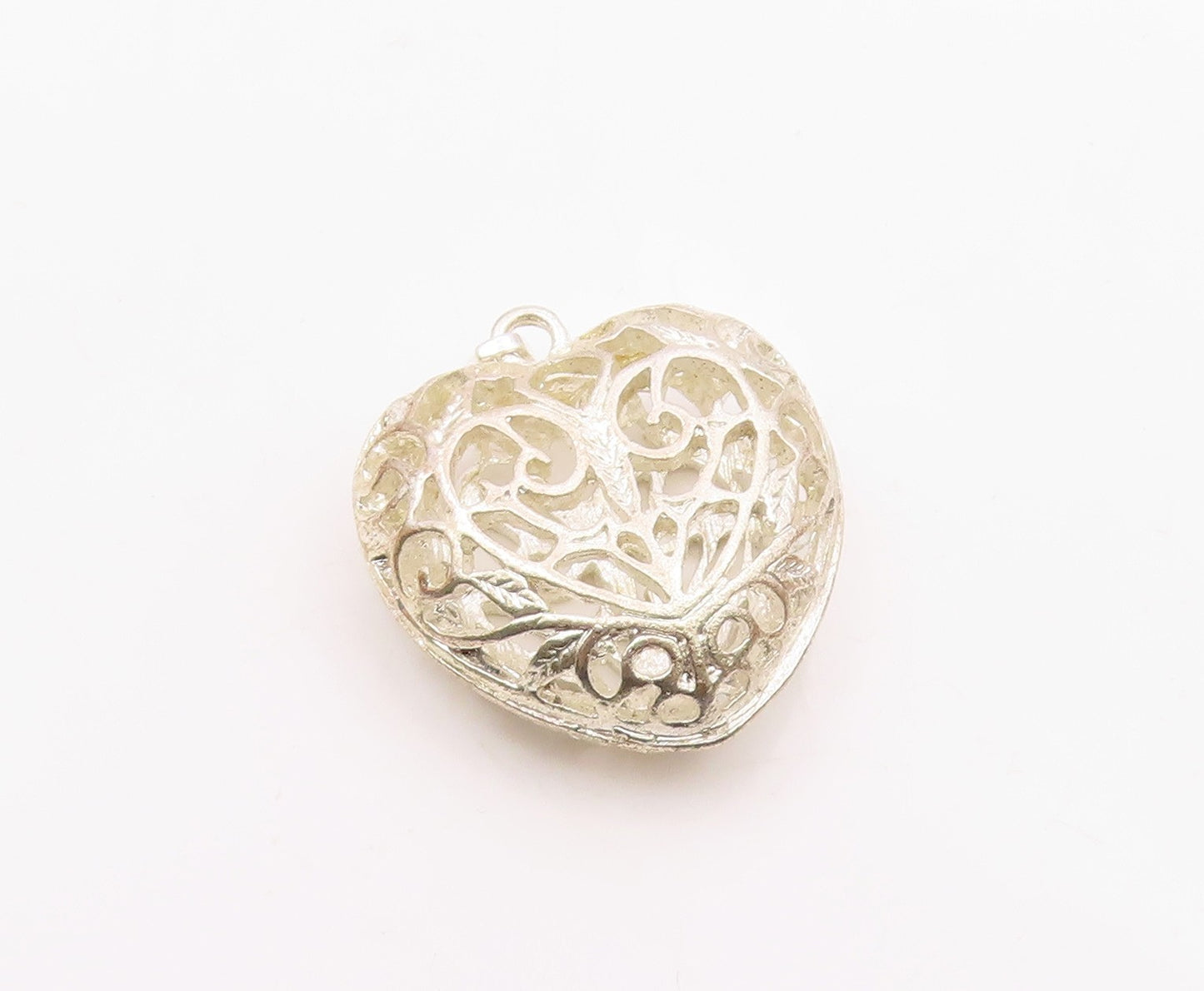 925 Sterling Silver  Vintage Shiny Floral Vine Love Heart Pendant  PT15222