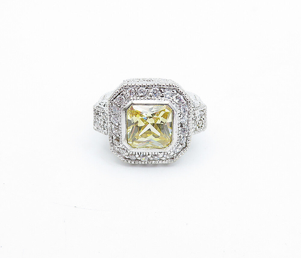 925 Sterling Silver  Yellow & White Cubic Zirconia Cocktail Ring Sz 4.5 RG4351