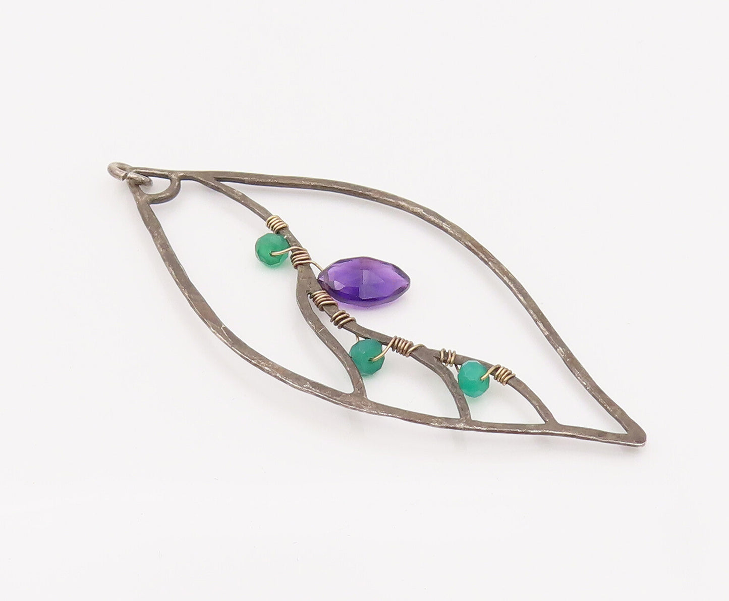 925 Silver  Vintage Leaf  Cutout & Wired Amethyst & Emerald Pendant  PT22214