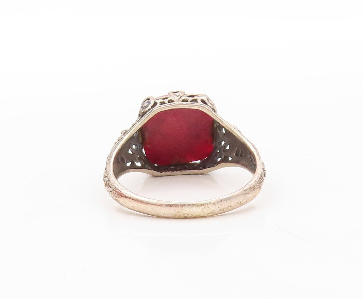 925 Sterling Silver Vintage Ring Red Gemstone Designer Cutout  Sz 8.5  RG30673