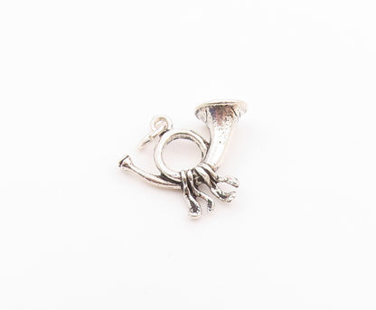 925 Sterling Silver  Vintage Shiny French Horn Petite Pendant  PT18944