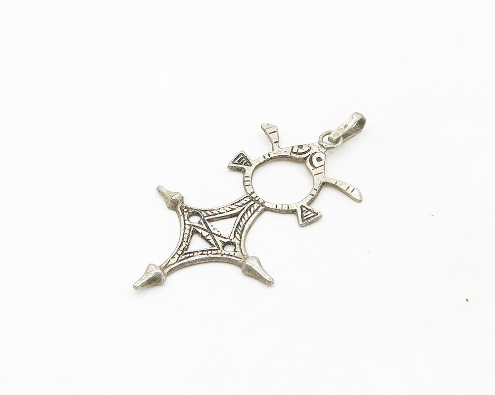 925 Sterling Silver  Vintage Antique Etched Detail Drop Pendant  PT14267