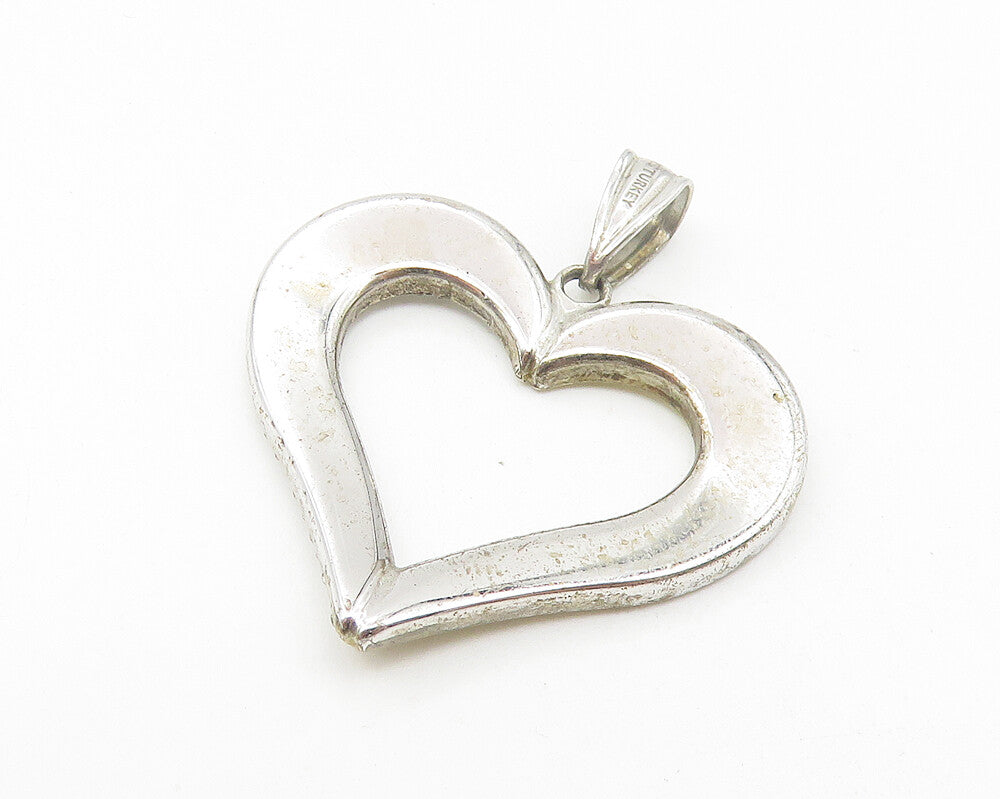 925 Sterling Silver  Vintage Shiny Topaz Open Love Heart Drop Pendant  PT9006