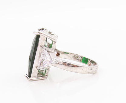 925 Sterling Silver Vintage Ring Rectangle Green & Triangle Cut CZ Sz 8  RG33196