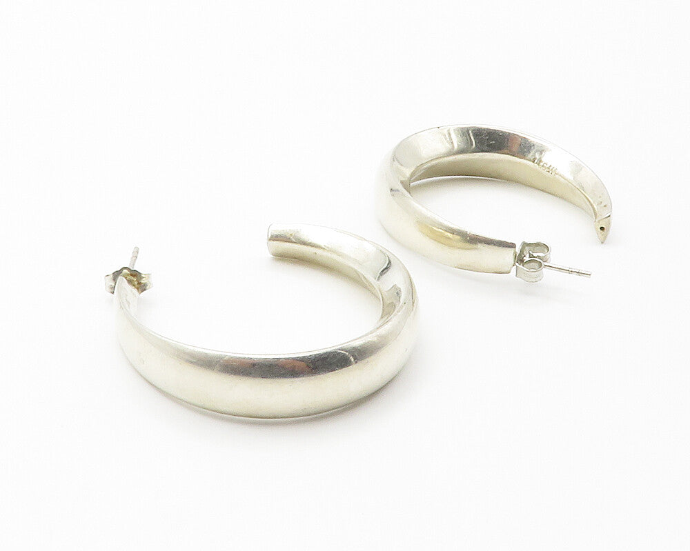 925 Sterling Silver  Vintage Shiny Hollow Smooth J Hoop Earrings  EG7224