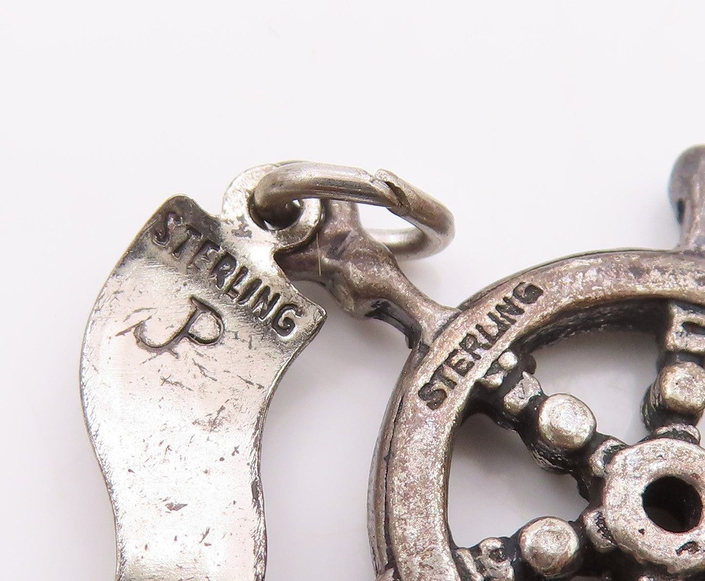 925 Sterling Silver  Vintage Captain's Ship Wheel Charm Pendant  PT21789