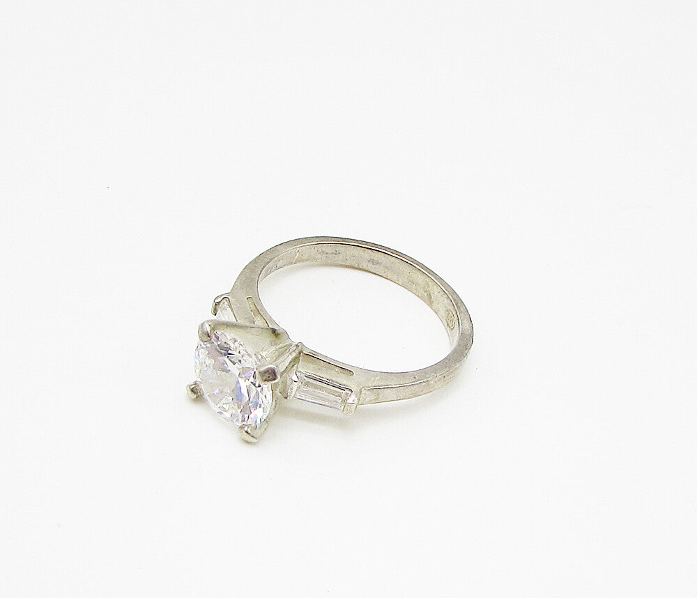 925 Sterling Silver  White Cubic Zirconia 3Stone Engagement Ring Sz 9  RG2945