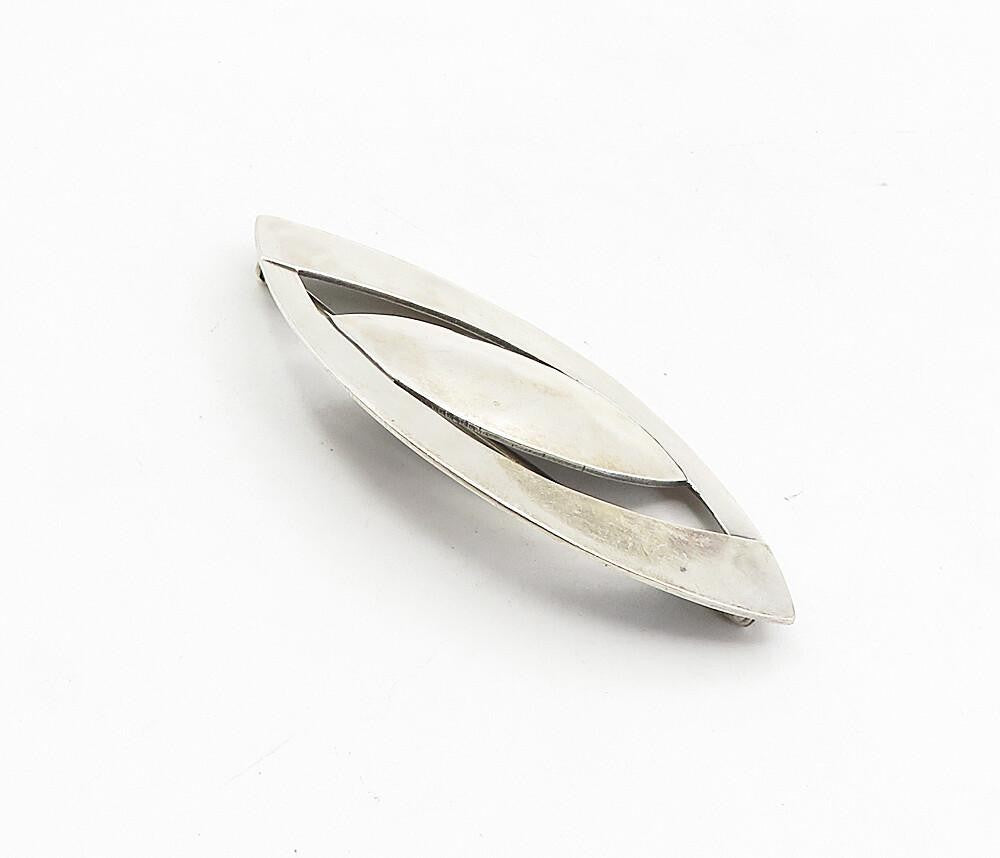 925 Sterling Silver  Vintage Shiny Smooth Pointed Oval Brooch Pin  BP3229