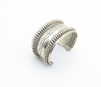 TAHE NAVAJO 925 Sterling Silver Vintage Etched Detail Twist Cuff Bracelet BT2666
