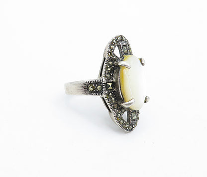 925 Silver  Vintage Victorian Mother Of Pearl Cocktail Ring Sz 7.5  RG4580