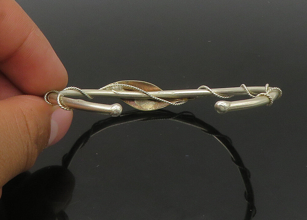 925 Sterling Silver  Vintage Shiny Rope Wrapped Floral Cuff Bracelet  BT8763