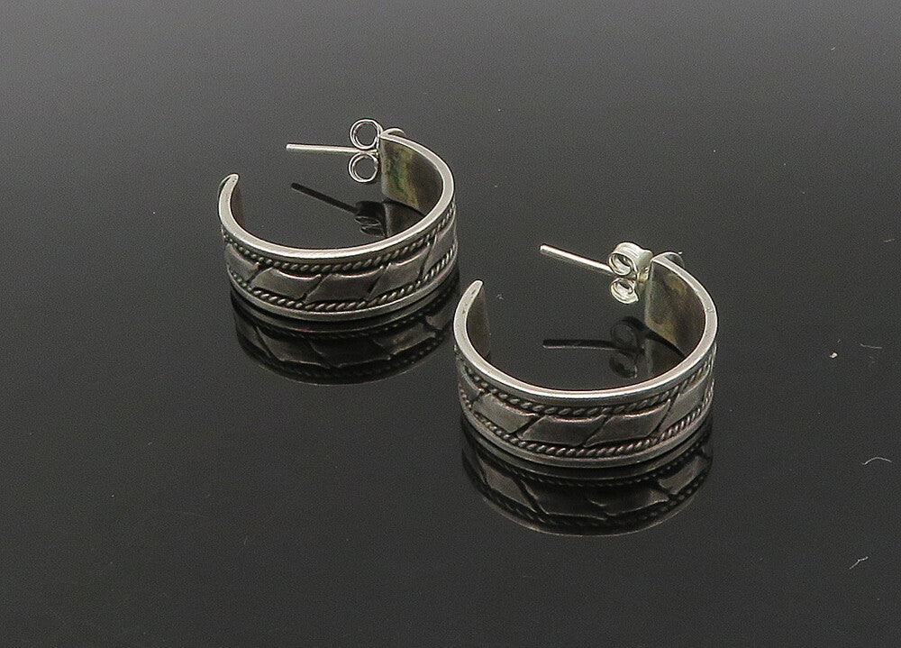 925 Sterling Silver  Vintage Shiny Patterned Twist Hoop Earrings  EG11188