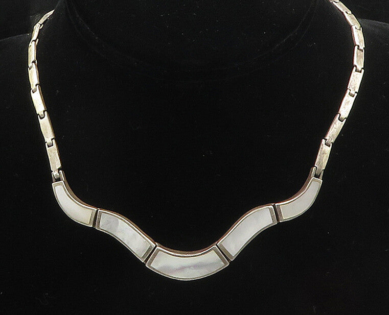 925 Sterling Silver  Vintage Inlaid Mother Of Pearl Chain Necklace  NE3232