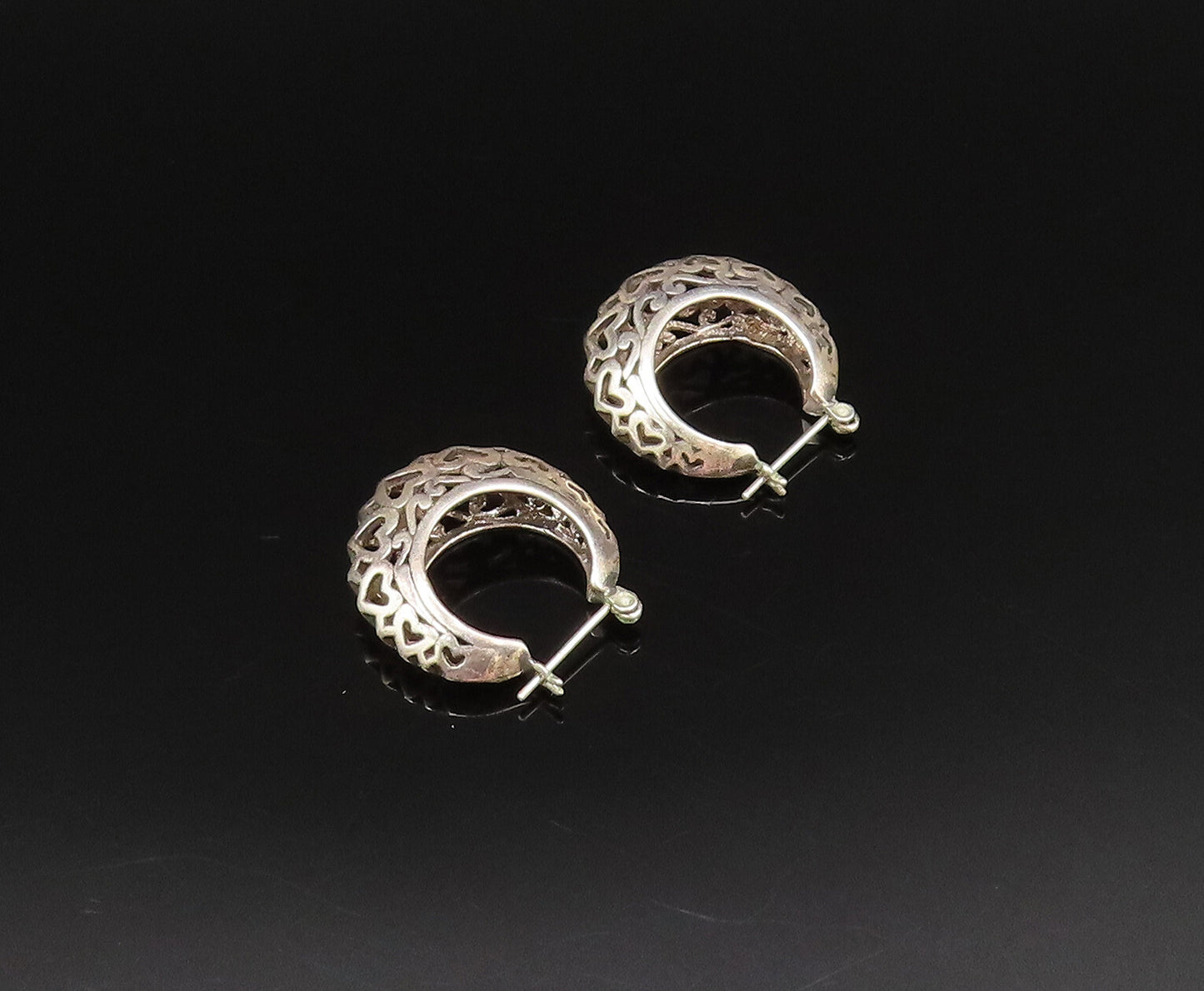 925 Sterling Silver  Vintage Openwork Scroll Love Hearts Hoop Earrings EG11969