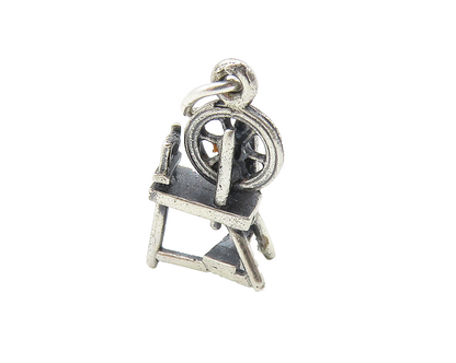 925 Sterling Silver  Vintage Petite Cotton Wheel Motif Drop Pendant  PT7978