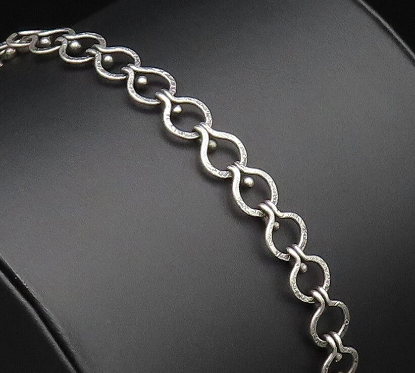 925 Sterling Silver  Vintage Hammered Open Circle Chain Bracelet  BT9733
