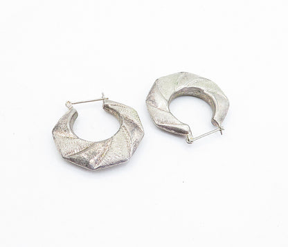 925 Sterling Silver  Vintage Dark Tone Textured Pattern Hoop Earrings  EG2838