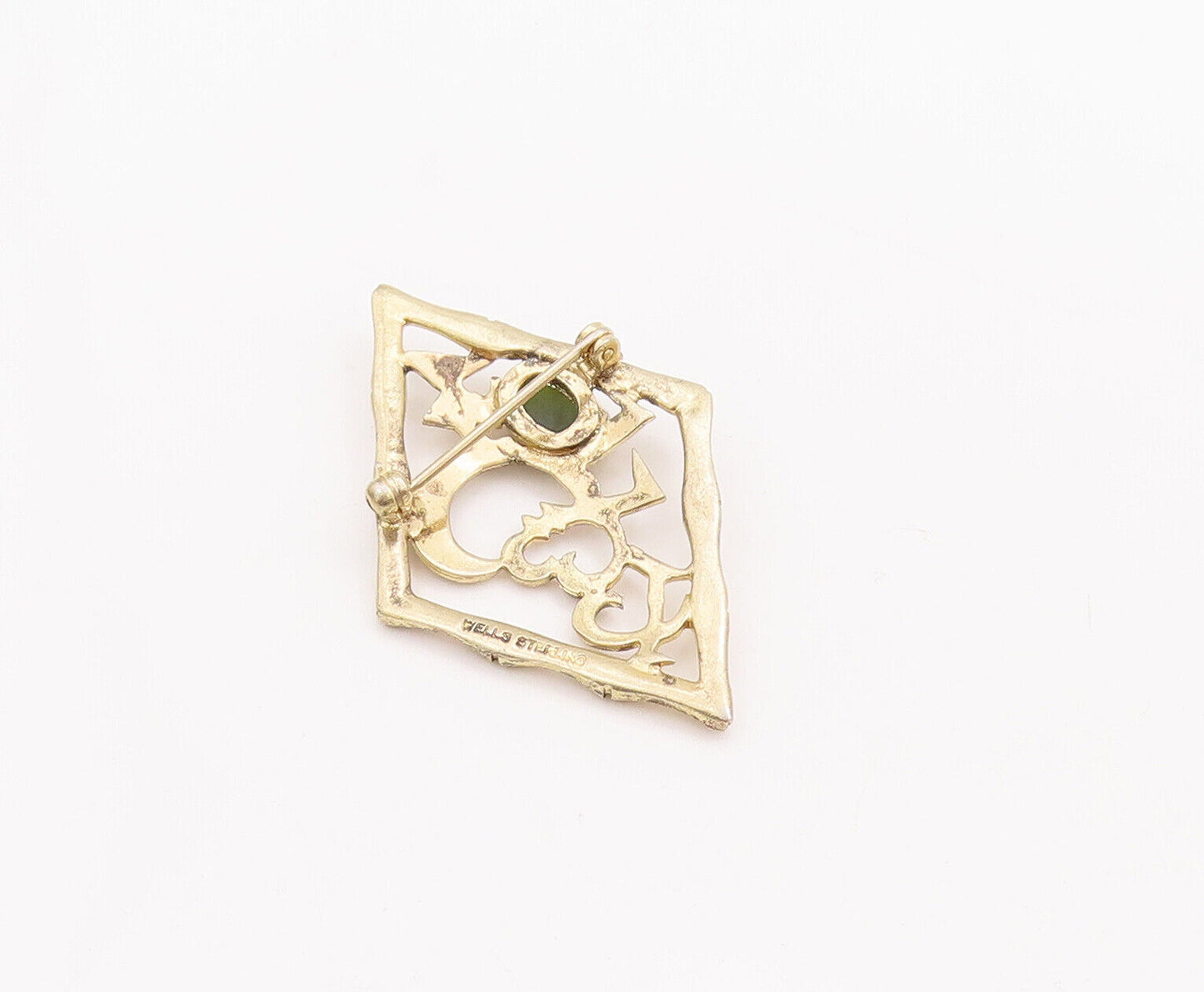 925 Sterling Silver Vintage Brooch Pin WELLS Swirly Carved Gemstone  BP10902